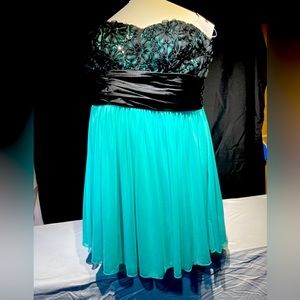 Ladies dress. Gently worn